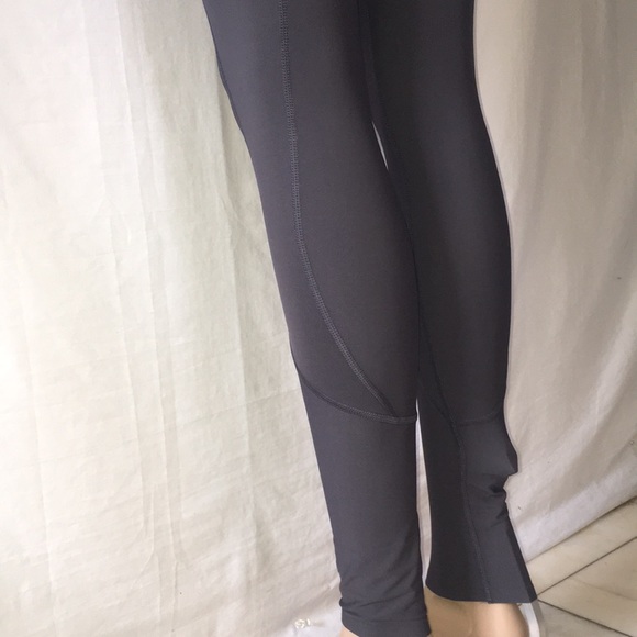 LAST ONE!!! Victoria's Secret VSX Sexy Leggings XS - Picture 5 of 7